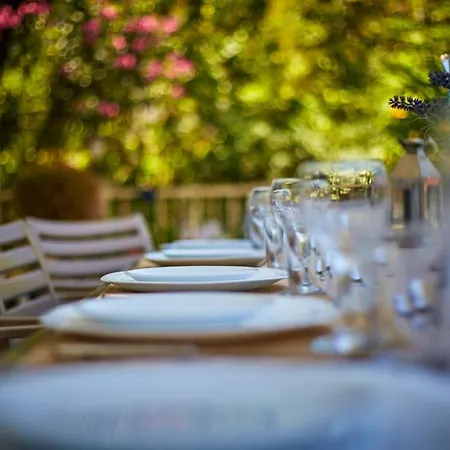 Villa Two Seas Bougainvillaea *