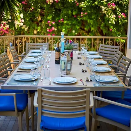 Two Seas Bougainvillaea Villa