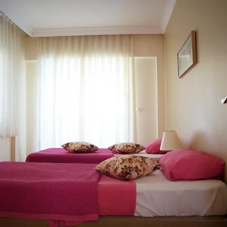 Two Seas Bougainvillaea Villa *