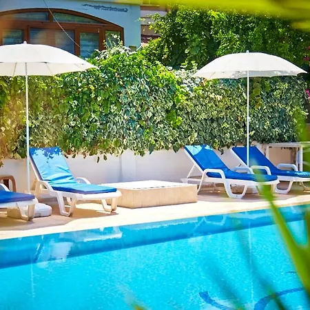 Villa Two Seas Bougainvillaea
